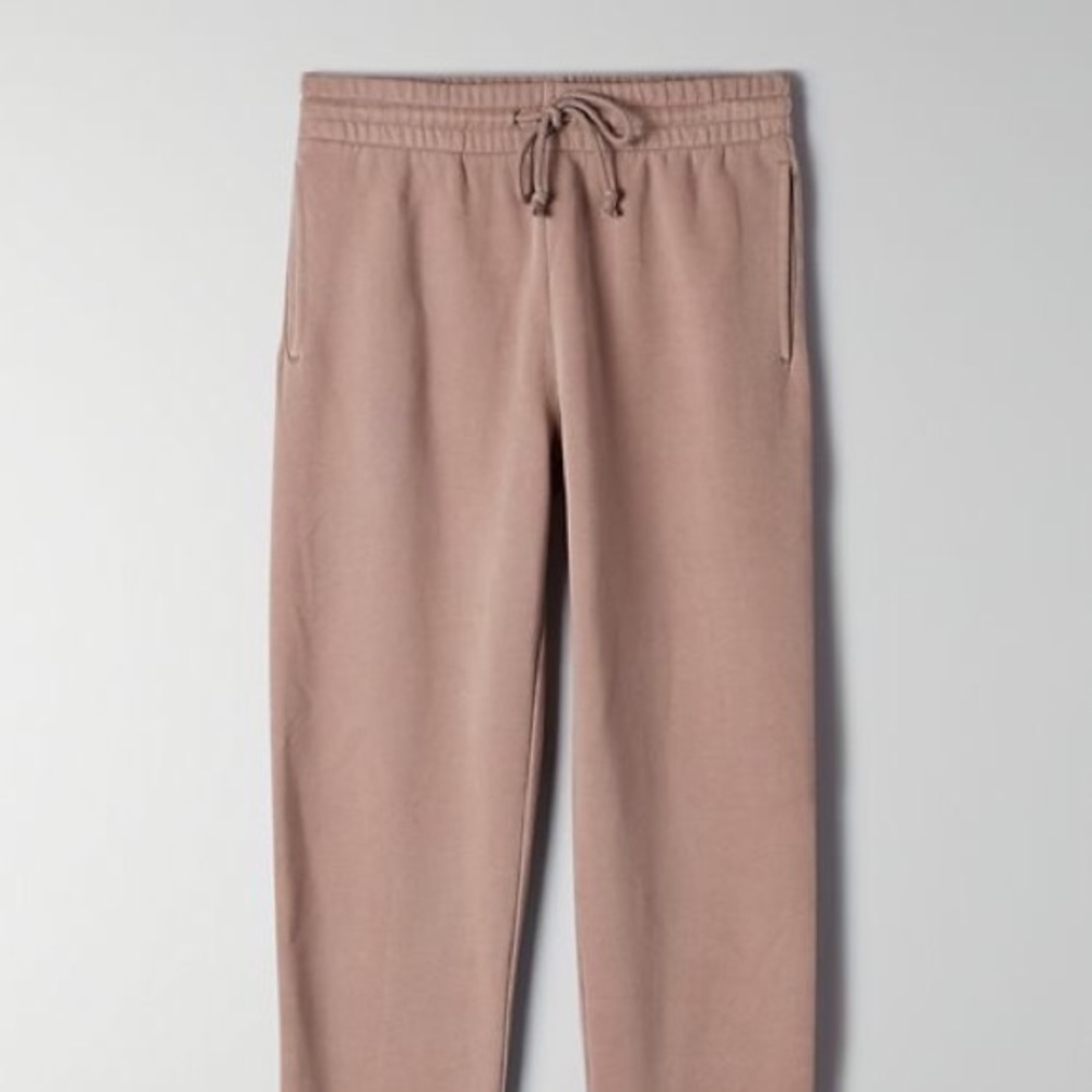 TNA Aritzia cozyaf Perfect Sweatpant in gd Dusty Mauve